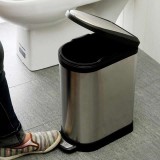 你們知道家里垃圾桶長蛆是什么體驗嗎！