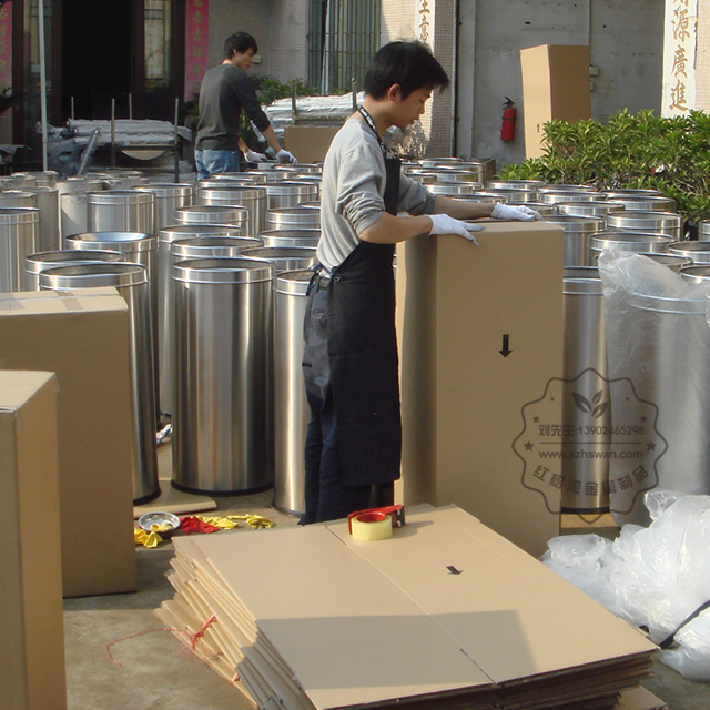 不銹鋼圓形斜口垃圾筒圖片004