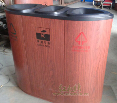 不銹鋼三分類垃圾桶凈化北京校園環境