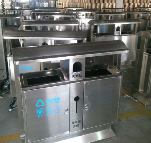 果皮箱非垃圾桶,投放請留意 果皮箱非垃圾桶,投放請留意