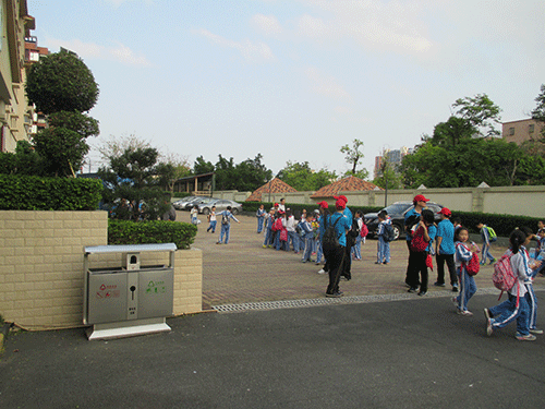 紅樹灣不銹鋼垃圾桶提升順德校園美麗環境 紅樹灣不銹鋼垃圾桶提升順德校園美麗環境
