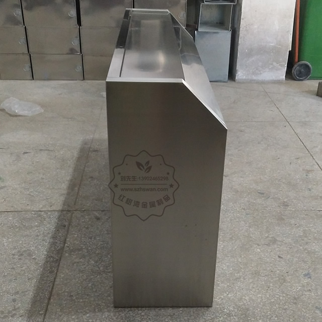 大號室外不銹鋼四分類垃圾桶圖片006