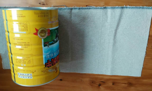 用奶粉罐手工制作分類(lèi)垃圾桶圖片001