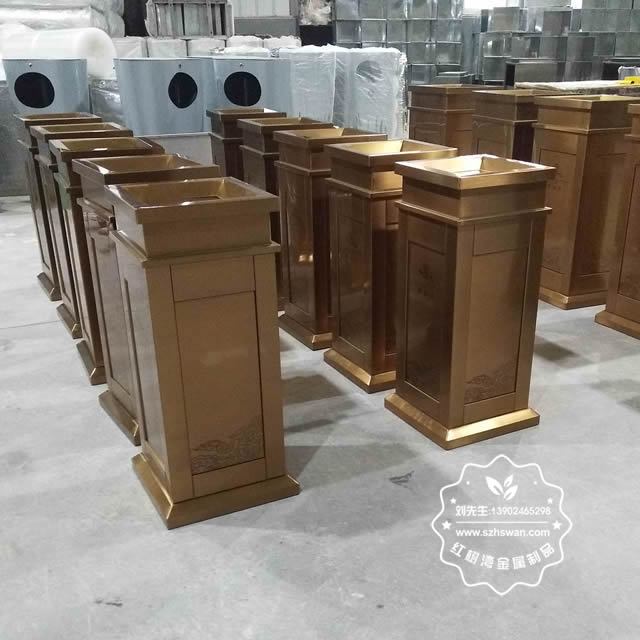 不銹鋼垃圾桶圖片03 不銹鋼垃圾桶圖片03